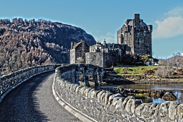 Eillan Donan Castle